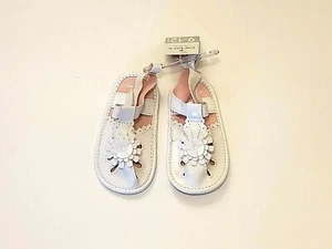 Carter's Baby GIRL White Flower Strap Sandals/Crib Shoes Size 9-12 months NEW  - Picture 1 of 2