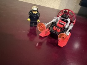LEGO ALPHA TEAM Ogel Command Striker 6771 with alp008