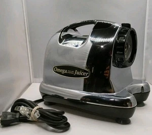 Omega 8006 Ultimate Juicer and Nutrition System Chrome Motor Base - Working - Picture 1 of 8