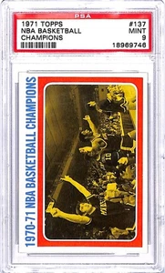 1971 Topps #137 NBA Basketball Champions Milwaukee Bucks PSA 9 Oscar Robertson - Picture 1 of 2