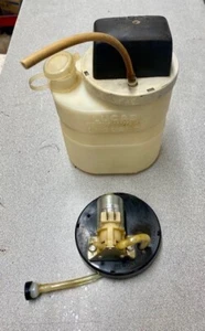 OEM Lucas Windshield Washer Bottle Assembly Jaguar TKC2279. SA061 - Picture 1 of 4