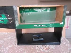 A5 AutoArt 70023 Boite Vide + Calage 1:18 pour Aston Martin DB5 LHD Vert 1963 - Foto 1 di 15