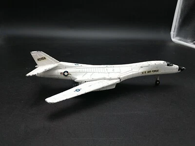 De colección ERTL U.S. Air Force Boeing B-1B Swing Wing Diecast años 80 Foto 1 de 4