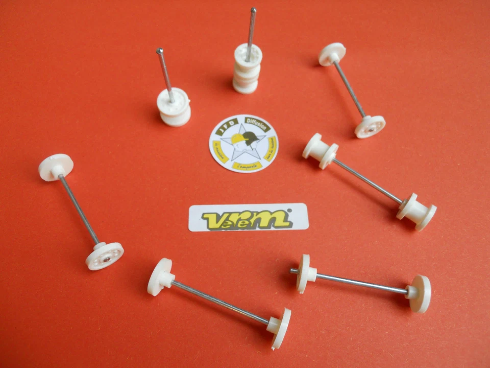  SOLIDO VEREM SU 100 CHAR RUSSE LOTS GALETS BLANC + AXES  ACCESSOIRES D'ORIGINE - Photo 1/1