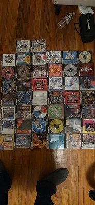 LOT OF 50 VINTAGE PC SOFTWARE COMPUTER SOFTWARE - Image 1 of 4