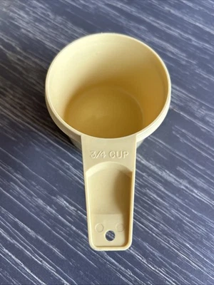 Vtg Harvest Gold or Pale Yellow Tupperware Measuring Cup 3/4 Cup EUC - Image 1 of 3