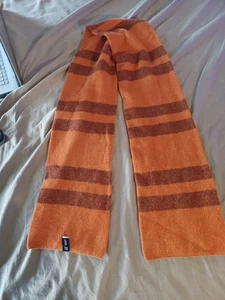 Gap 100 % Lammwolle Schal orange mit blauen Streifen 61 x 7 in adrette Unisex - Bild 1 von 5
