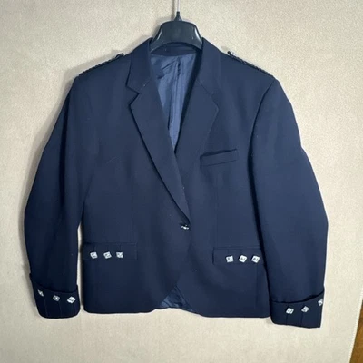 Chaqueta Abrigo JUSTI-LIT 44L AZUL MARINO KILT Uno 1 Plateado Cuadrado Metal Botón Charreteras Foto 1 de 4