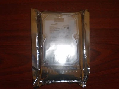 458926-B21,459318-001 HP 250GB 3G SATA 7.2K 3.5" MDL HOT PLUG HARD DRIVE - Image 1 of 3