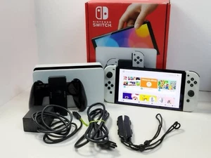 Nintendo Switch OLED HEG-001 White 64GB Console Handheld System Bundle Japan - Picture 1 of 7