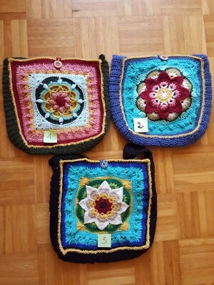Granny Square Tasche, Schultertasche, Lotus Blume, Damen, Mädchen, gehäkelt - Bild 1 von 4