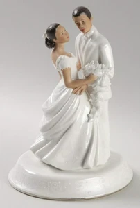 *RARE* Lenox Brown Skin Bride & Groom Cake Topper - Opal Innocence Porcelain - Picture 1 of 4