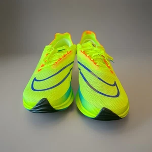 Nike Mens 9 Streakfly Road Racing Shoes ‘Fast Pack’ Volt DJ6566-700 NEW - Picture 1 of 11