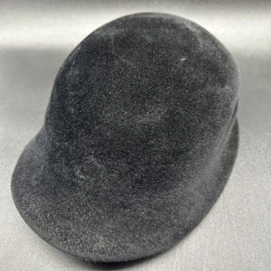 Sombrero de mujer vintage años 40’s-50’s minimalista elegante coqueta negro fieltro utilería - Imagen 1 de 11