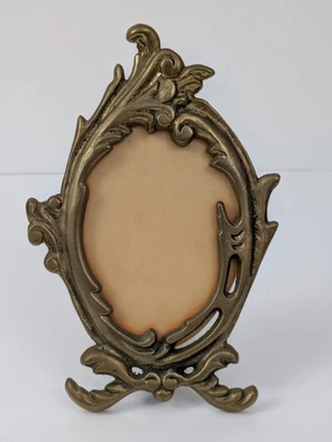 Vintage Brass Art Nouveau Baroque Oval Picture Frame - Image 1 of 4