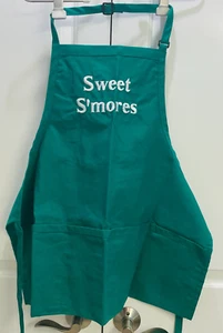 NWOT Apron w/Pockets, Adjustable Strap, Cotton/Poly, Girl Scouts Green, 23.75" L - Picture 1 of 15