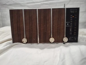 Vintage 1972 Zenith.AM AFC FM Radio Stereo Solid State Wooden Works! - Picture 1 of 14