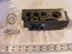 Numatics 229-634 Manifold Block New No Box See Pictures - Picture 1 of 6