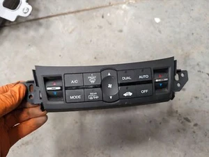 Honda Accord MK8 Heater Control Panel - Climate Control Panel - Picture 1 of 8
