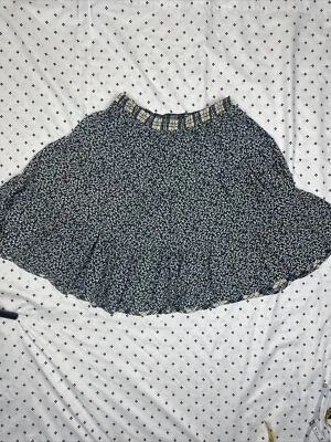 Karen Kane Estilo de Vida Seda Floral 100% Rayon Tamanho 14 Fabricado Nos EUA - Imagem 1 de 4