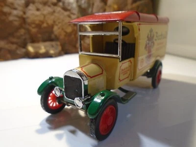 MATCHBOX MODELS  YESTERYEAR YGB02 1926 FORD TT VAN  BECK & CO     5-155-1-5 - Image 1 of 4