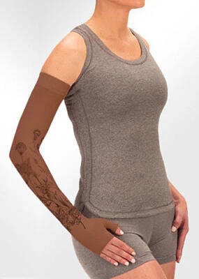 Manga de compresión manga de ensueño WILD FLOWER HENNA CASTAÑO de JUZO, Gauntlet Opt Foto 1 de 4