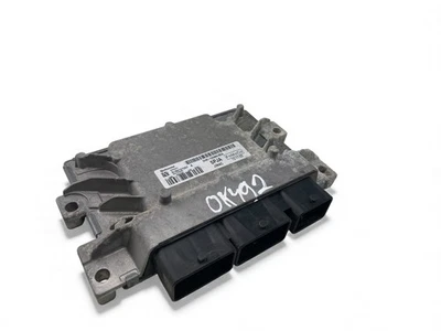 OK492 FORD Engine Control Unit ECU DV61-12A650-BDA S180127037A - Image 1 of 4