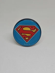 Tirador de gabinete de perilla con logotipo de pecho Superman S DC - Imagen 1 de 4