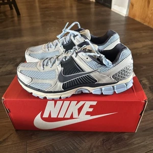 Nike Zoom Vomero 5 para hombre talla 13 azul psíquico fotón polvo marfil pálido FB9149 402 - Imagen 1 de 7