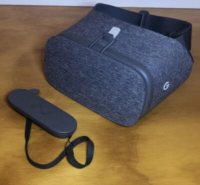 Google Daydream View Smartphone w/ Remote for VR Headset D9SCA - Image 1 of 4