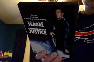 Out For Justice DVD *Like New!* Steven Seagal Arnold Kopelson Production - Picture 1 of 4