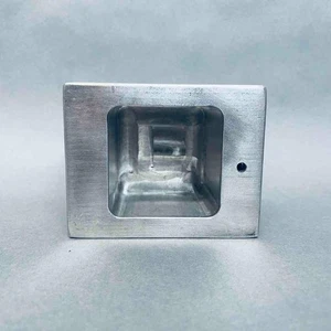 Dry Block Incubator Heat Block with 2.1 in. Square Block 3.75 x 2.96 x 2.50 in. - Picture 1 of 6