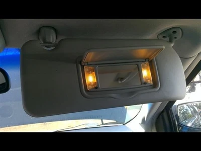 Passenger Right Sun Visor Without Illumination Fits 04-09 SRX 8434627 - Изображение 1 из 4