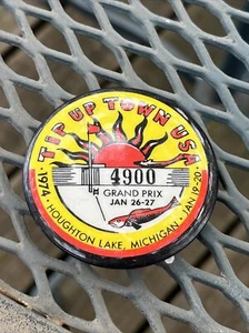1974 TIP UP TOWN BADGE PIN PINBACK-MICHIGAN DEER BEAR FISHING PATCH - Picture 1 of 2
