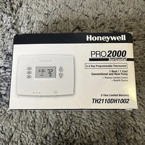 Honeywell PRO TH2110DH1002 Horizontal 5+2 Day Programmable Thermostat - Picture 1 of 7