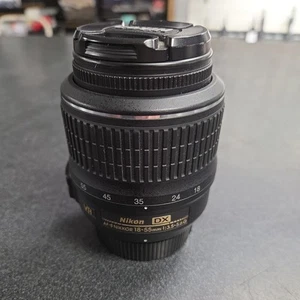Nikon AF-S DX NIKKOR 18-55mm f/3.5-5.6G VR II Zoom Lens for Nikon DSLR Cameras - Picture 1 of 4