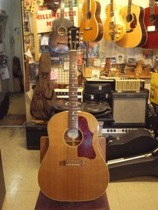 Gibson J-50 (2001) Used Acoustic Guitar - Picture 1 of 8