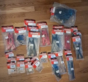 Traxxas Parts Lot 7831 7732 7731 7730 2576 7743 7750x And Other Parts New - Picture 1 of 7