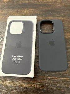 GENUINE Apple Silicone Case w/MagSafe for iPhone 15 PRO (6.1”) Black PREOWNED - Picture 1 of 10