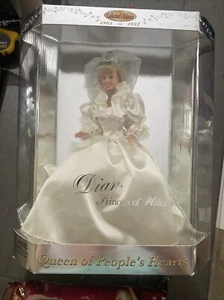 Diana Princess of Wales Queen of People's Hearts Doll Wedding Gown 1997 NRFB - Picture 1 of 2