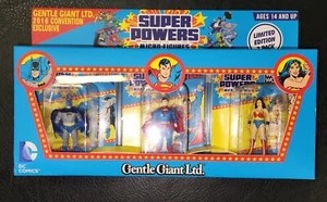 2016 Gentle Giant Super Powers Microfigures Superman Wonder Woman Batman confezione da 3 - Foto 1 di 9