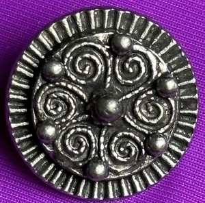 Vintage Pewter Buttons! 8 🇳🇴 Intricate design. 3/4” Raised Top Norwegian - Picture 1 of 8