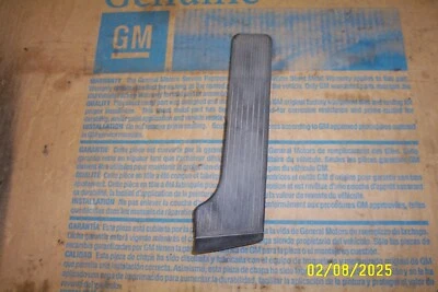 1963 64 CHEVROLET IMPALA ORIGINAL PLASTIC GAS PEDAL bisc belair gm vintage Foto 1 de 3
