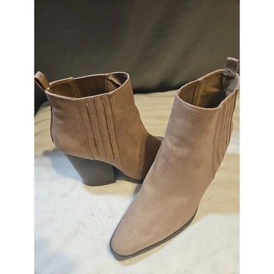Qupid Slay Ankle Boots for Women Tan Size 10 Suede Western vibe Fast Ship - Image 1 of 4