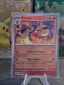 Flareon – 013/131 – Pokeball Holo - Prismatic Evolutions – NM/M - Picture 1 of 1
