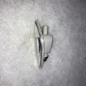 Blinkleuchte 0687916 rechts - Bild 1 von 3