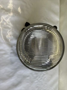 Subaru Impreza GC8 Damaged Glass Right Hand Fog Lamp From Version 1-4 84501FA000 - Picture 1 of 8