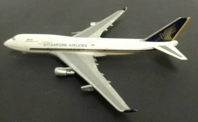 Modellino aereo in metallo  Singapore Airlines - Immagine 1 di 2