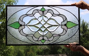 Glasmalereischeibe, klar mit weiß und grün irisierendem Glas, floral - Bild 1 von 11