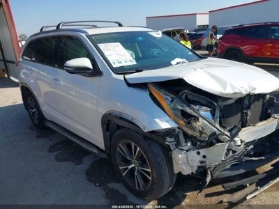 Transfer Case Fits 10-22 LEXUS RX350 3764215 - Image 1 of 4